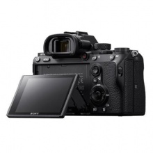索尼(SONY) ILCE-7M3 全画幅微单相机 单机身(约2420万有效像素 4K视频 5轴防抖 a7M3/A73)